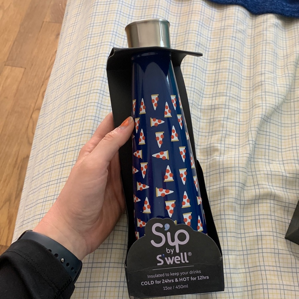 pizza water bottle!